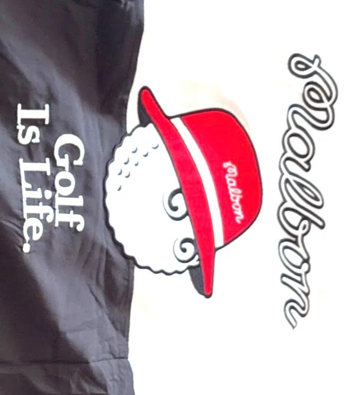 編集部私物のMalbon Golfアイテム（蜂×ゴルフボールのアイコンと『Golf Is Life.』の刺繍）